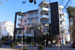 Perla Hotel, Pogradec